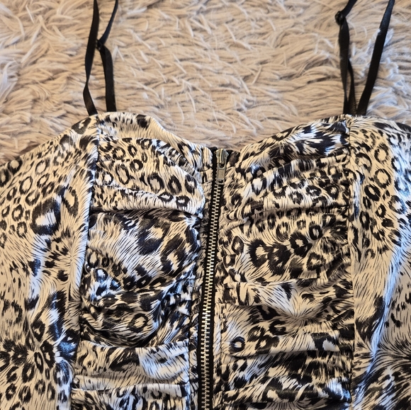 DOTS Zip Up Top Size (Small-Med) - Picture 6 of 12